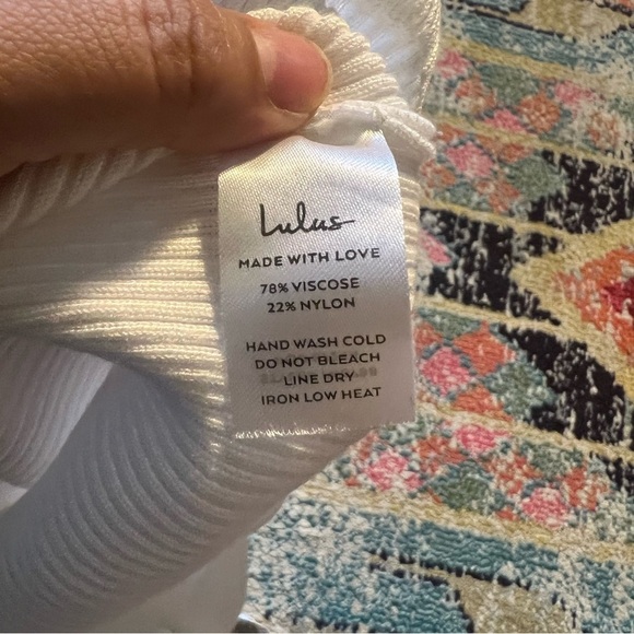Lulus Off-Shoulder White baby tee XS - Picture 6 of 6